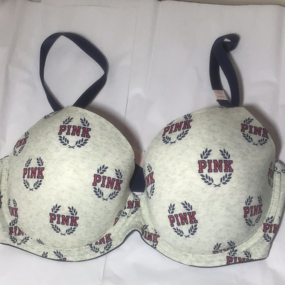 💕Vs pink bra print pink💕NWT